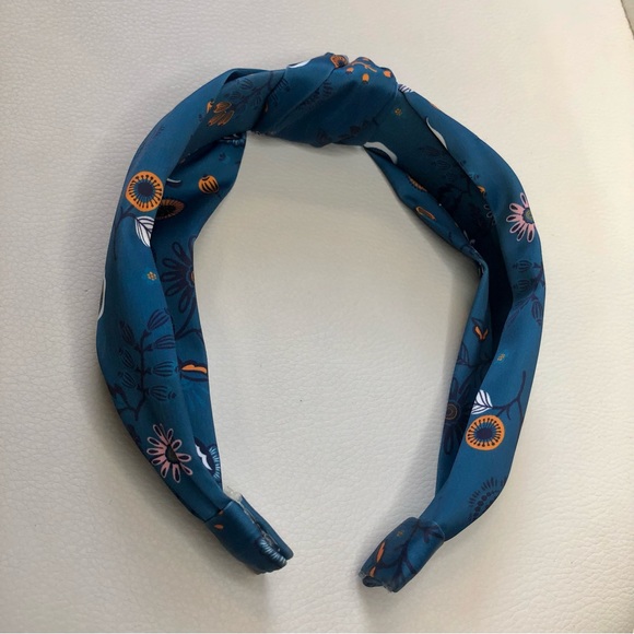 Headbands of Hope Set of 2 Gold and Navy Floral - Picture 10 of 16